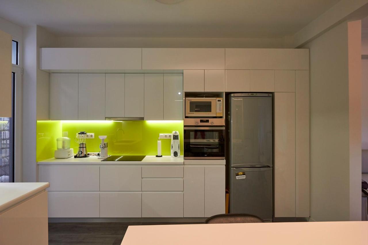 Fully Renovated, Family-Friendly Apartment, Next To A Huge Green Park, In Athens Center Экстерьер фото