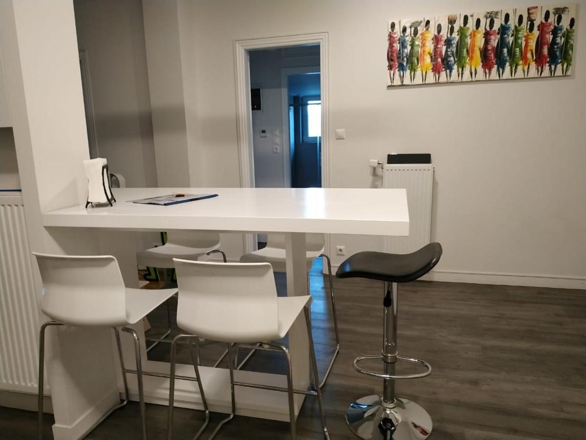 Fully Renovated, Family-Friendly Apartment, Next To A Huge Green Park, In Athens Center Экстерьер фото